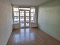 Dorpsweg 95-B, Rotterdam