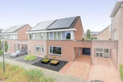 Reuveltweg 64, 5971CX, Grubbenvorst, Limburg