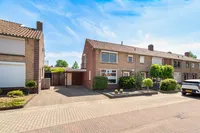 Nassaustraat 9, Rijssen