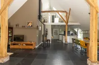 Bloemberg 34, Veeningen