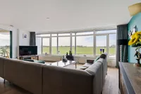 Apollovlinder 48, Sneek
