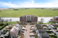Apollovlinder 48, Sneek