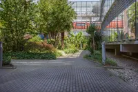 Parelgras 80, Houten