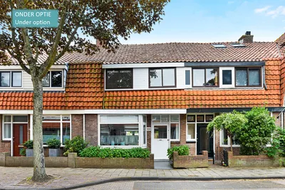 Borneostraat , 2103TR, Heemstede, Noord-Holland