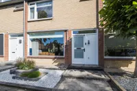 Bazuinstraat 24, Arkel