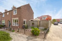 Julianastraat 11, Zuidland