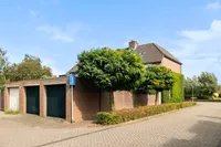 Everdonk 5, Raamsdonksveer