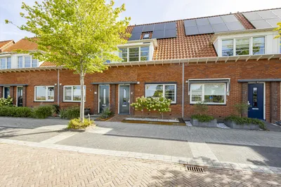 Frederikstraat 8, 3373AH, Hardinxveld-giessendam, Zuid-Holland