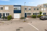 De Vlinderhoven 8, Schiedam