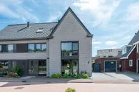 Luikens 7, Esbeek