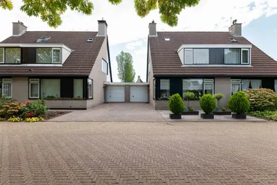 Assumburgstraat 17, 3223GA, Hellevoetsluis, Zuid-Holland