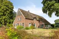 Hardenbergerweg 26, Brucht