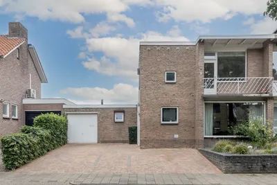 Sint Agnesstraat 3, 6241CB, Bunde, Limburg