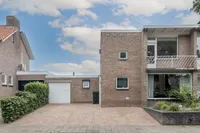 Sint Agnesstraat 3, Bunde