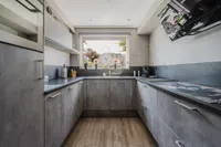 Lizzy Ansinghstraat 33, Spijkenisse