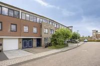 Henriëtte Roland Holststraat 10, Spijkenisse