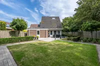 Aleijd van Puttenstraat 15, Stad aan 't Haringvliet