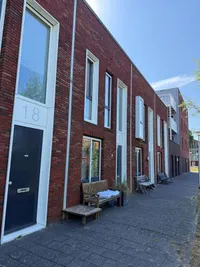 Zuiddijk 16, Delft
