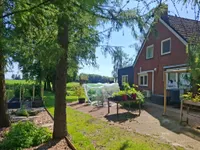 Kerklaan 3, Meedhuizen