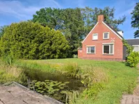Kerklaan 3, Meedhuizen