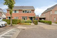 Olmenstraat 24, Halsteren