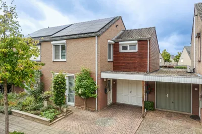 Sleedoornstraat 43, 6101MS, Echt, Limburg