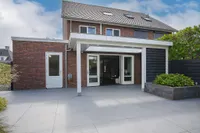 Hooge Veld 35, Rhenoy