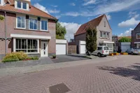 Pastorietuin 10, Ooltgensplaat