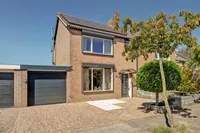 Maria van Vlaanderenstraat 8, Tholen