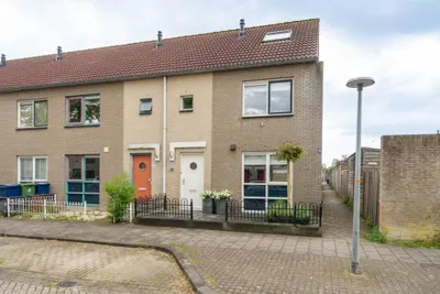 Salsastraat , 1326PB, Almere, Flevoland