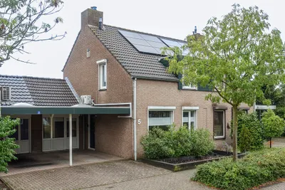Glazuurstraat 5, 5953NS, Reuver, Limburg