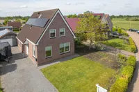 De Bodding 11, Frieschepalen