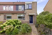 Henriëtte van der Meystraat 15, Heemskerk