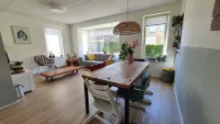 Tulpentuin, Houten