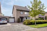 Flamingostraat 15, Nispen