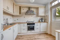 Emmalaan 6, Woubrugge