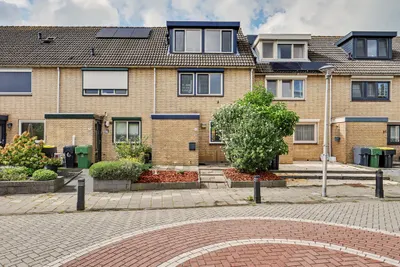 Binnensingel 17, 3291TB, Strijen, Zuid-Holland