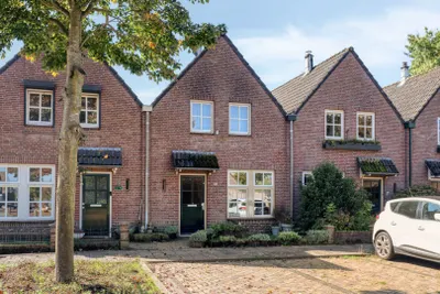 Meester van Busselstraat 6, 5731NC, Mierlo, Noord-Brabant