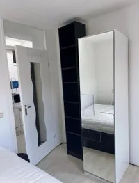 Jelle Posthumapad, Amsterdam