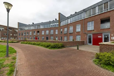 Willem- en Maryplein 203, 3221CG, Hellevoetsluis, Zuid-Holland