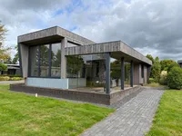 Vloodweg 7J10, Enter