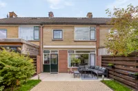Bazuinstraat 30, Arkel