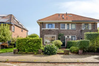 Toussaintstraat 52, 2406XR, Alphen Aan Den Rijn, Zuid-Holland