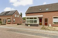 Meidoornlaan 6, Geesbrug