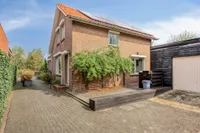 van Heemstraweg 84, Beneden-leeuwen