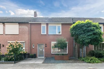 Dokter A.Hoynck van Papendrechtstraat 39, 5571GS, Bergeijk, Noord-Brabant