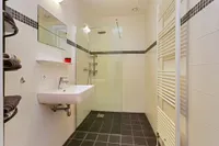 Vijfhagen, Breda