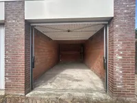 Orion 0ong, Oostburg