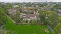 Van Limburg Stirumplantsoen 24, Zwijndrecht