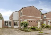 Plataan 42, Mierlo
